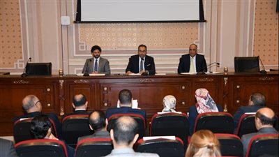 ممثلو الأندية يطالبون بتطبيق رسوم إغراق على إعلانات اللاعبين المحترفين