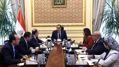 رئيس الوزراء يراجع مع وزير المالية مقترحات تيسيرات ضريبية لتحفيز القطاع الصناعي