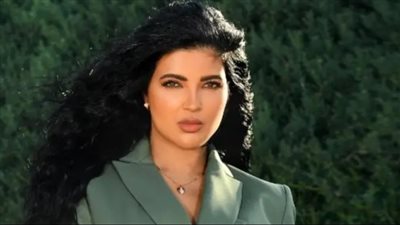 مذيعة شهيرة تعلن تبنيها الطفلة الرضيعة في زلزال سوريا (صور)