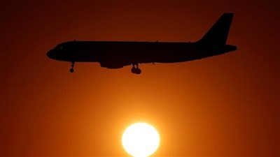 هبوط اضطراري لطائرة أمريكية وإصابة 7 ركاب، اعرف السبب