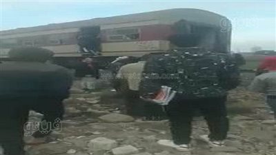 انفصال عربة بقطار الصالحية فاقوس بالشرقية دون خسائر بالأرواح (فيديو وصور)