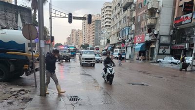 سقوط مطر متواصل على جميع أنحاء بورسعيد 