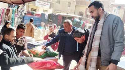 حملات على الأسواق تحرر 1597 قضية تموينية متنوعة.. 317 ألف لتر مواد بترولية و300 طن سلع غذائية وتموينية ولحوم فاسدة 