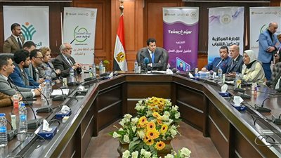 وزير الرياضة يلتقي عددا من مسئولي شركات القطاع الخاص 