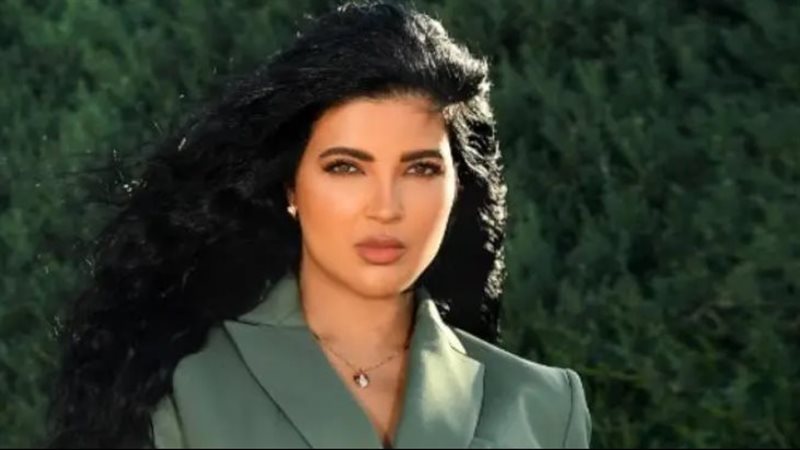 هند بومشمر، فيتو