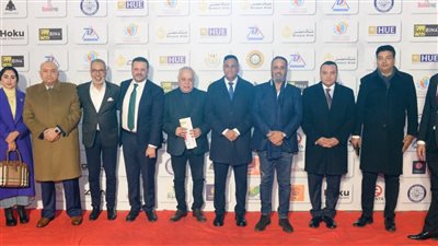 محافظ الدقهلية ونقيب الممثلين يفتتحان مهرجان المنصورة المسرحي الإقليمي (صور)