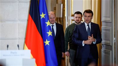 الرئاسة الفرنسية: زيلينسكي يلتقي ماكرون في باريس الإثنين