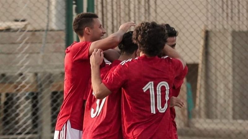الأهلى 2001، فيتو