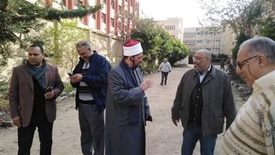 رئيس المنطقة الأزهرية بالإسكندرية يتفقد المعاهد استعدادا للفصل الدراسي الثاني 