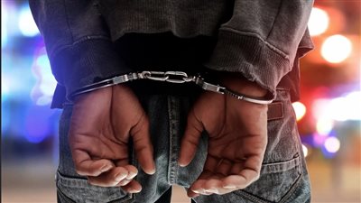 القبض على سائق بحوزته 4 كيلو من مخدر الهيروين بمدينة الشروق