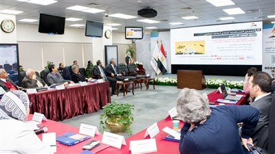 توصيات للحكومة بتصدير الطاقة في صورة منتجات مصنعة 