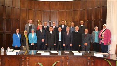 رئيس جامعة الإسكندرية يستقبل وفد جامعة هال البريطانية لبحث سبل التعاون 