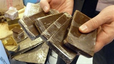 القبض على شخصين بحوزتهما كمية من الحشيش المخدر في الشروق