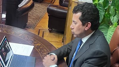 وزير الرياضة يشهد ختام برنامج إعداد القائد العربي 