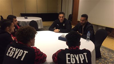 أبو جبل يدعم حراس منتخب الشباب قبل انطلاق كأس أمم أفريقيا ( صور)