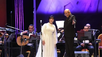 نجوم أوبرا الإسكندرية يحتفلون بذكرى كوكب الشرق في ليلة طربية ساهرة (صور)