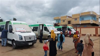 الكشف على 718 مواطنا فى قافلة طبية بقنا 