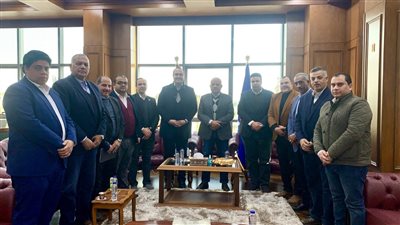 محافظ السويس يستقبل مساعد وزير الصحة لمناقشة بدء مشروع التأمين الصحي الشامل