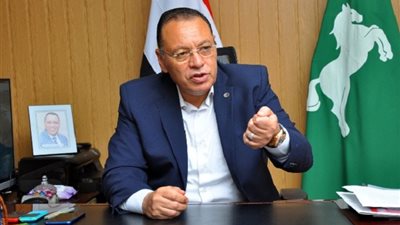 محافظ الشرقية يستعرض تقارير مركز التدريب والاستزراع السمكي 