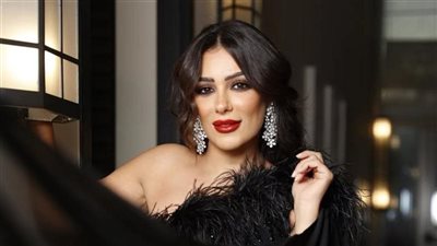 إنجي المقدم: بشتم نفسي لما بشوف شغلي في البدايات (فيديو)