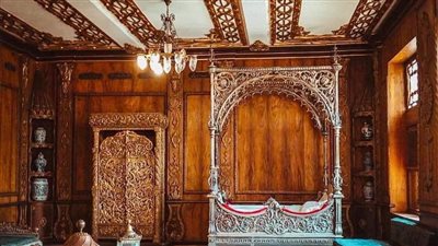 متحف قصر المنيل يعرض سريرا من الفضة لزوجة الخديوي توفيق