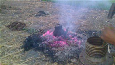 مصرع شخص اختنق من دخان راكية نار، أشعلها للتدفئة ونام