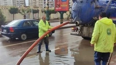 شفط مياه الأمطار بجميع مراكز البحيرة (صور)