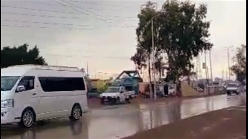 سقوط أمطار خفيفة