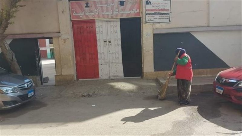 تنظيف محيط المدارس،