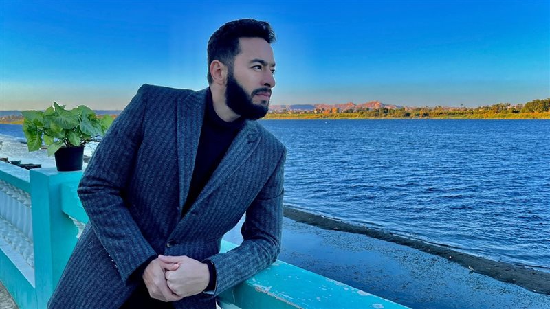 حمادة هلال من كواليس