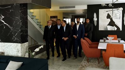 رئيس الوزراء يتفقد مشروع عاصمة الشمس بحدائق أكتوبر