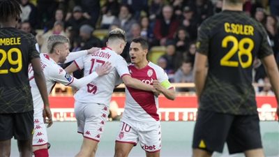 موناكو يسحق باريس سان جيرمان بثلاثية في الدوري الفرنسي 