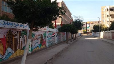 استمرار حملات النظافة والتجميل بمحيط مدارس القاهرة لاستقبال الفصل الدراسي الثاني (صور)