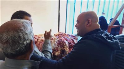 محافظة الجيزة تقيم منفذا لبيع اللحوم البلدية بـ 165 جنيها بالواحات البحرية (صور)