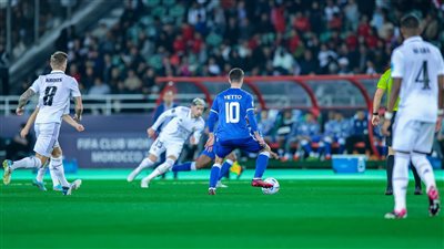 فييتو يسجل هدف الهلال السعودي الثاني في ريال مدريد