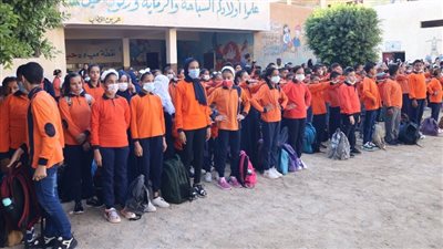 اليوم انتظام الدراسة وتسليم كتب التيرم الثاني للطلاب في الجيزة