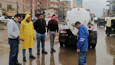 وزير التنمية المحلية يتابع جهود المحافظات لإزالة تجمعات الأمطار