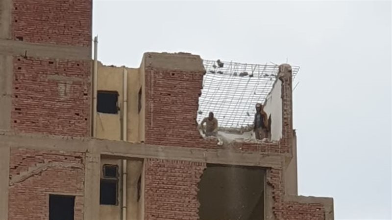 لحظة ازالة برج العروبة
