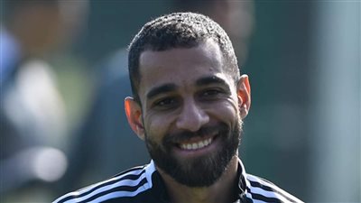 الأهلي يستعيد عمرو السولية أمام الداخلية 