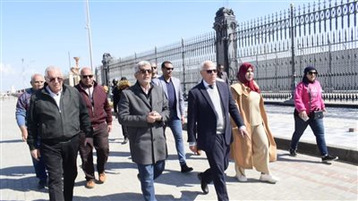 محافظ بورسعيد: تطوير الممشى السياحي يليق بمدخل إفريقيا الشمالي (صور)