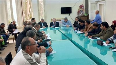 الصناديلى: اجتماع بالقيادات ومتابعة أعمال التطوير والنظافة بفاقوس شرقية 