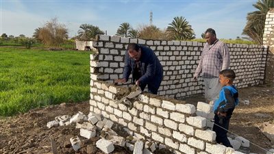 وزير الزراعة يحيل مسئولين بأسوان للتحقيق لتقاعسهم في منع التعدي على الأراضي الزراعية