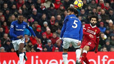 الدوري الإنجليزي، محمد صلاح يتقدم بهدف ليفربول الأول في شباك إيفرتون