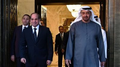 السيسي يسلم الجائزة العالمية لأفضل التطبيقات الحكومية