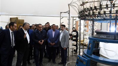 رئيس الوزراء يتفقد المنطقة الصناعية المتطورة بالمحلة الكبرى (صور) 