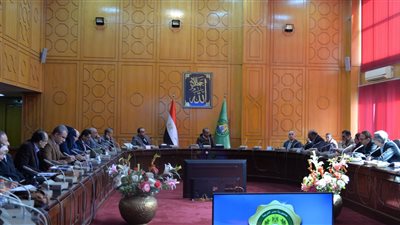 محافظ الإسماعيلية يؤكد أهمية مشروع مدينة اللقاحات والبيوتكنولوجي 