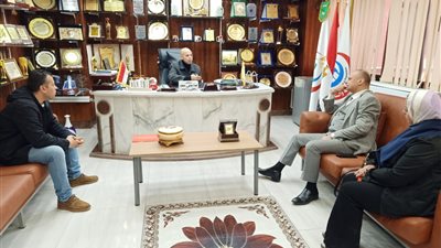 صحة الشرقية: وكيل الوزارة يجتمع ونقيب الصيادلة بالمحافظة 
