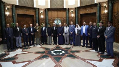 الاتحاد العام للكتاب والأدباء العرب يشكر شيخ الأزهر لحفظه الهوية العربية
