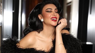 ميرهان حسين بإطلالة جذابة في أحدث جلسة تصوير