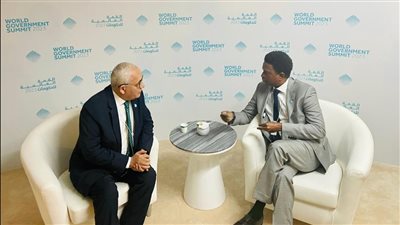 وزير التعليم يبحث مع نظيره الغيني تعزيز التعاون في التطوير الزراعي